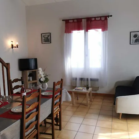 Desix Ferienhaus Trilla